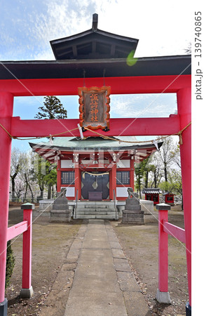岩槻散歩:諏訪神社 朱鳥居と社殿 岩槻散歩:諏訪神社 朱鳥居と社殿 139740865