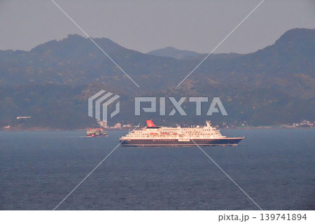 商船三井クルーズ　浦賀水道　にっぽん丸　東京湾フェリー　しらはま丸　 139741894