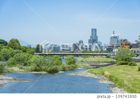 春の広瀬川と仙台市全景 春の広瀬川と仙台市全景 139741930