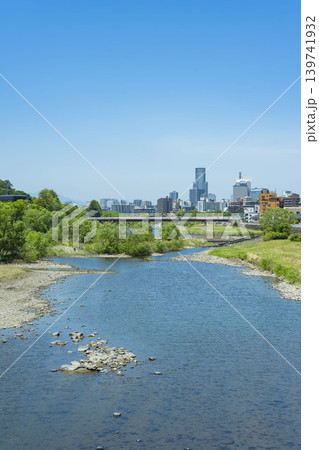 春の広瀬川と仙台市全景 春の広瀬川と仙台市全景 139741932
