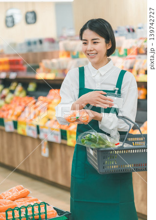 supermarket supermarket 139742727