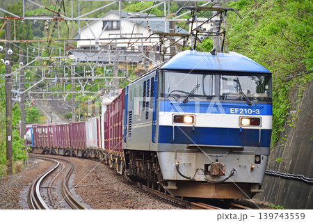 東海道本線　根府川－早川　JR貨物　EF210-3（岡山） 139743559