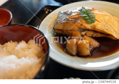 美味しい魚の煮つけ 139744510