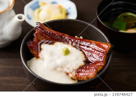 うなぎとろろ丼 139746427