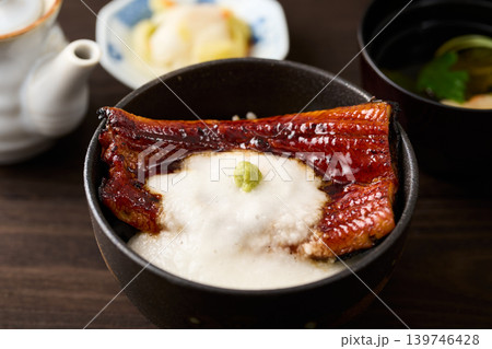 うなぎとろろ丼 うなぎとろろ丼 139746428