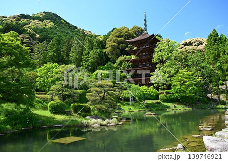 西の京 国宝 瑠璃光寺五重塔 西の京 国宝 瑠璃光寺五重塔 139746921