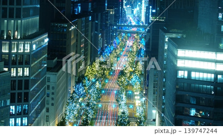 高層ビルから見える都市の夜景 高層ビルから見える都市の夜景 139747244