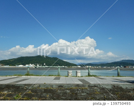 和歌浦から名草山を望む 和歌浦から名草山を望む 139750493