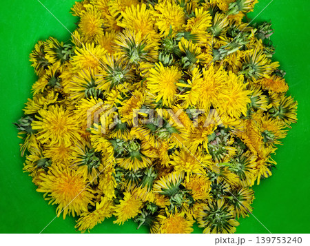 Close-up of Fresh Yellow Dandelion Heads Close-up of Fresh Yellow Dandelion Heads 139753240