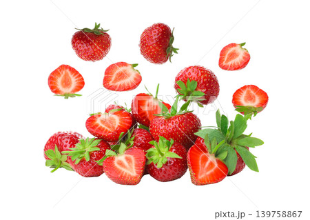 Cut and whole strawberries are mixed with green leaves, PNG Cut and whole strawberries are mixed with green leaves, PNG 139758867