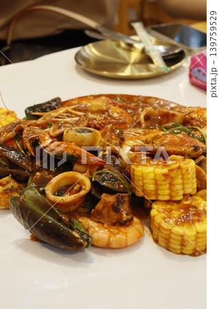 Spicy Seafood Stir-Fry with Corn and Mussels Spicy Seafood Stir-Fry with Corn and Mussels 139759529