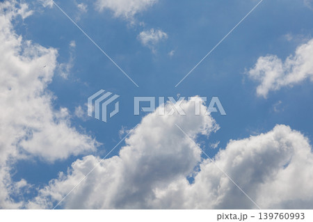 青空と白い雲 青空と白い雲 139760993