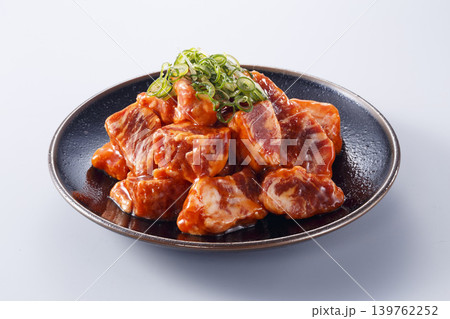 牛中落ちカルビバラ　焼肉用味付き 139762252