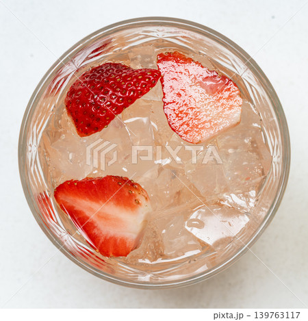 Pastel strawberry beverage ice Pastel strawberry beverage ice 139763117