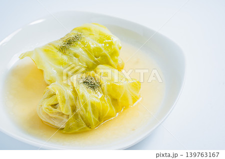 ロールキャベツ 白背景 139763167