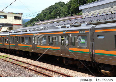 信越本線/上越線211系電車(弱冷房車) 信越本線/上越線211系電車(弱冷房車) 139768289