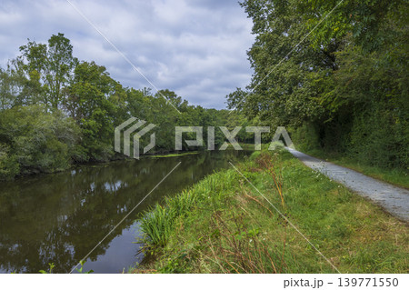 Isac river, Nantes-Brest Canal near Guenrouet, Loire-Atlantique, France 139771550