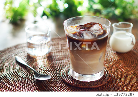 夏のアイスカフェオレ 139772297