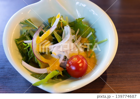 美味しいミニ野菜サラダ 美味しいミニ野菜サラダ 139774687