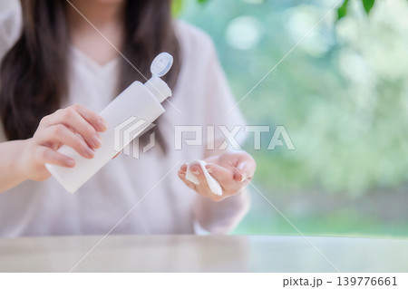 20代女性のスキンケア 20代女性のスキンケア 139776661