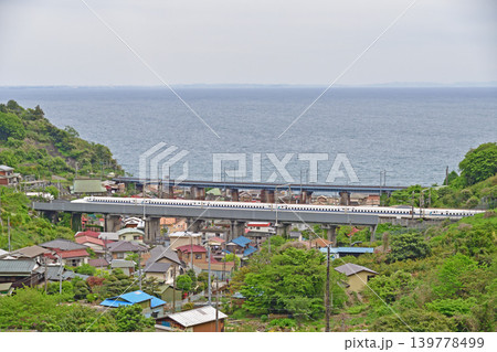 東海道新幹線　小田原－熱海　JR東海／西日本　N700A系（東京／博多）　のぞみ　ひかり　こだま 139778499