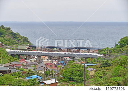 東海道新幹線　小田原－熱海　JR東海／西日本　N700S系（東京／博多）　のぞみ　ひかり　こだま 139778508