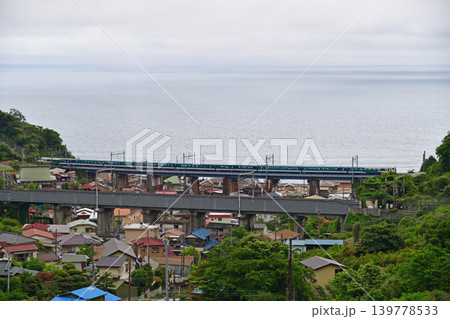 東海道本線　早川－根府川　JR東日本　E257系2000番台（大宮）　踊り子 139778533