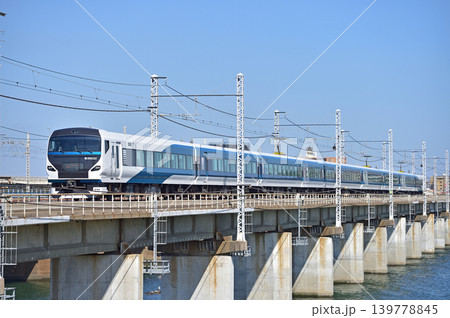東海道本線　茅ヶ崎－平塚　JR東日本　E257系2000番台　NA-13編成（大宮）　踊り子 139778845