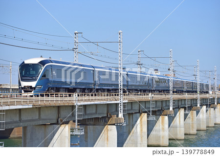 東海道本線　茅ヶ崎－平塚　JR東日本　E261系　RS1編成（大宮）　サフィール踊り子 139778849