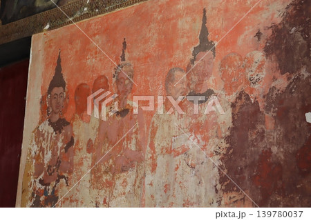 Ancient Temple Wall Painting with Human Figures Ancient Temple Wall Painting with Human Figures 139780037