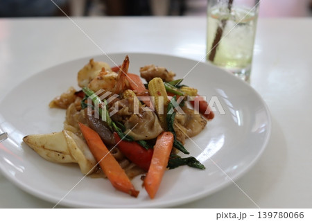 Stir-Fried Seafood and Vegetables Plate 139780066