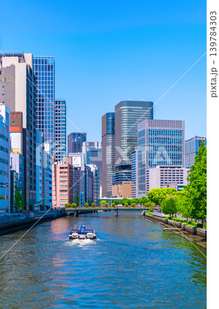 大阪 淀屋橋と中之島の高層ビル群 大阪 淀屋橋と中之島の高層ビル群 139784303