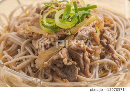 夏の味覚　冷製肉蕎麦 139785714