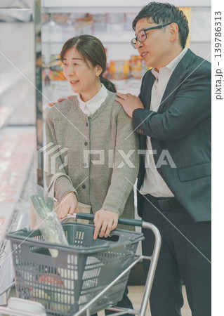 supermarket supermarket 139786313
