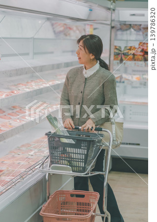 supermarket supermarket 139786320