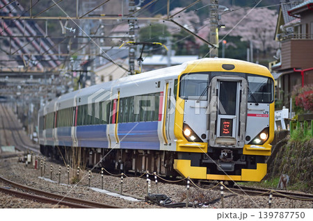 中央本線　上野原　JR東日本　E257系500番台　NB-10編成（幕張）　特急 139787750