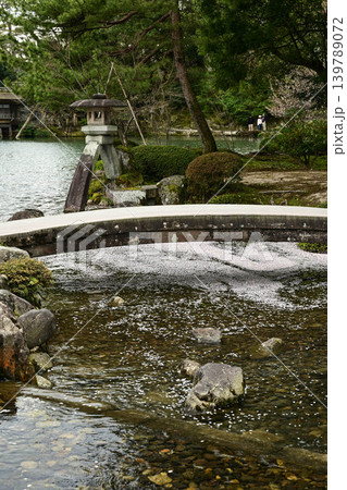 桜が美しい兼六園の春 桜が美しい兼六園の春 139789072
