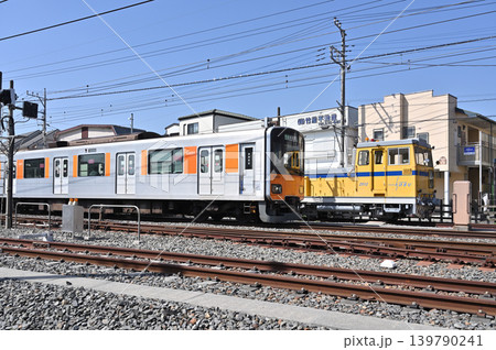 鉄道　私鉄：東武伊勢崎線　50000系　51051F 139790241