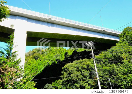 【神奈川県】大空を渡る荒句大橋 【神奈川県】大空を渡る荒句大橋 139790475