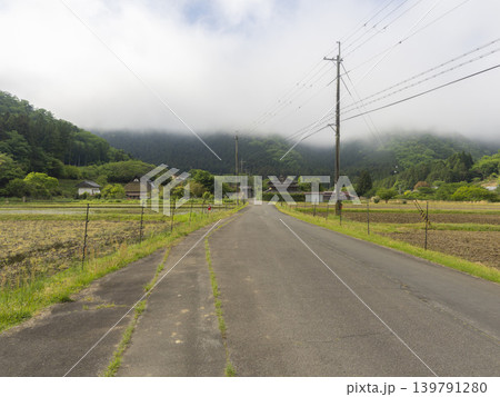京都府南丹市美山町に広がる田園風景 京都府南丹市美山町に広がる田園風景 139791280