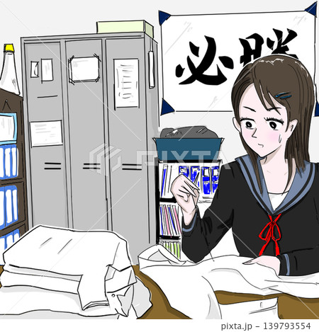 たくさん縫い物をする女子マネージャー たくさん縫い物をする女子マネージャー 139793554