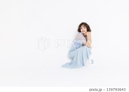 ビューティーイメージ 若い女性のポートレート ビューティーイメージ 若い女性のポートレート 139793643