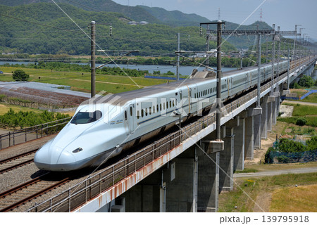 山陽新幹線N700系R5編成さくら753号 139795918