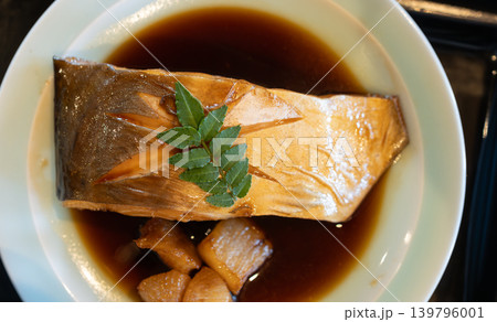 美味しい魚の煮つけ 139796001