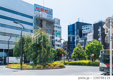 東京の都市風景 高円寺駅南口風景 駅前風景 東京の都市風景 高円寺駅南口風景 駅前風景 139796119