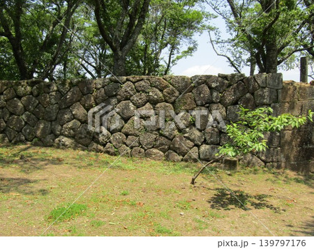 大分県竹田市、瀧廉太郎の荒城の月で知られる、日本百名城の一つ、国指定史跡「岡城跡」の石垣 大分県竹田市、瀧廉太郎の荒城の月で知られる、日本百名城の一つ、国指定史跡「岡城跡」の石垣 139797176