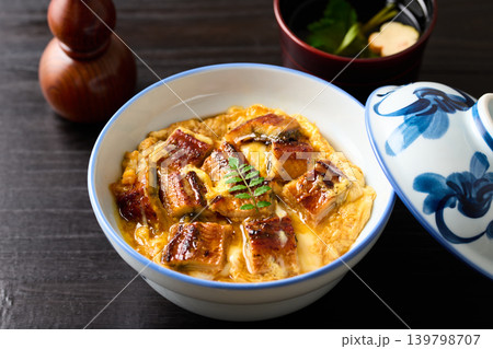 うな玉丼 うな玉丼 139798707