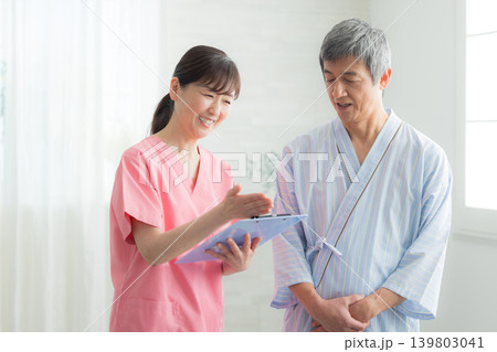60代の人間ドックイメージ 60代の人間ドックイメージ 139803041