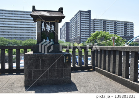 平井浅間神社に残る逆井の富士塚 平井浅間神社に残る逆井の富士塚 139803833
