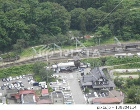 風情あるローカル駅を上から撮影 139804114